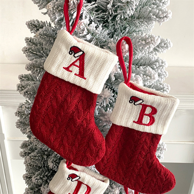 Calzini natalizi lavorati a ma - Christmas Stocking Hanging recensione e prezzo